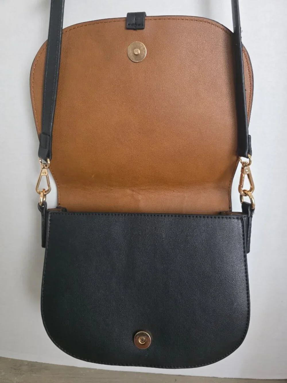 Black Saddle Crossbody Bag